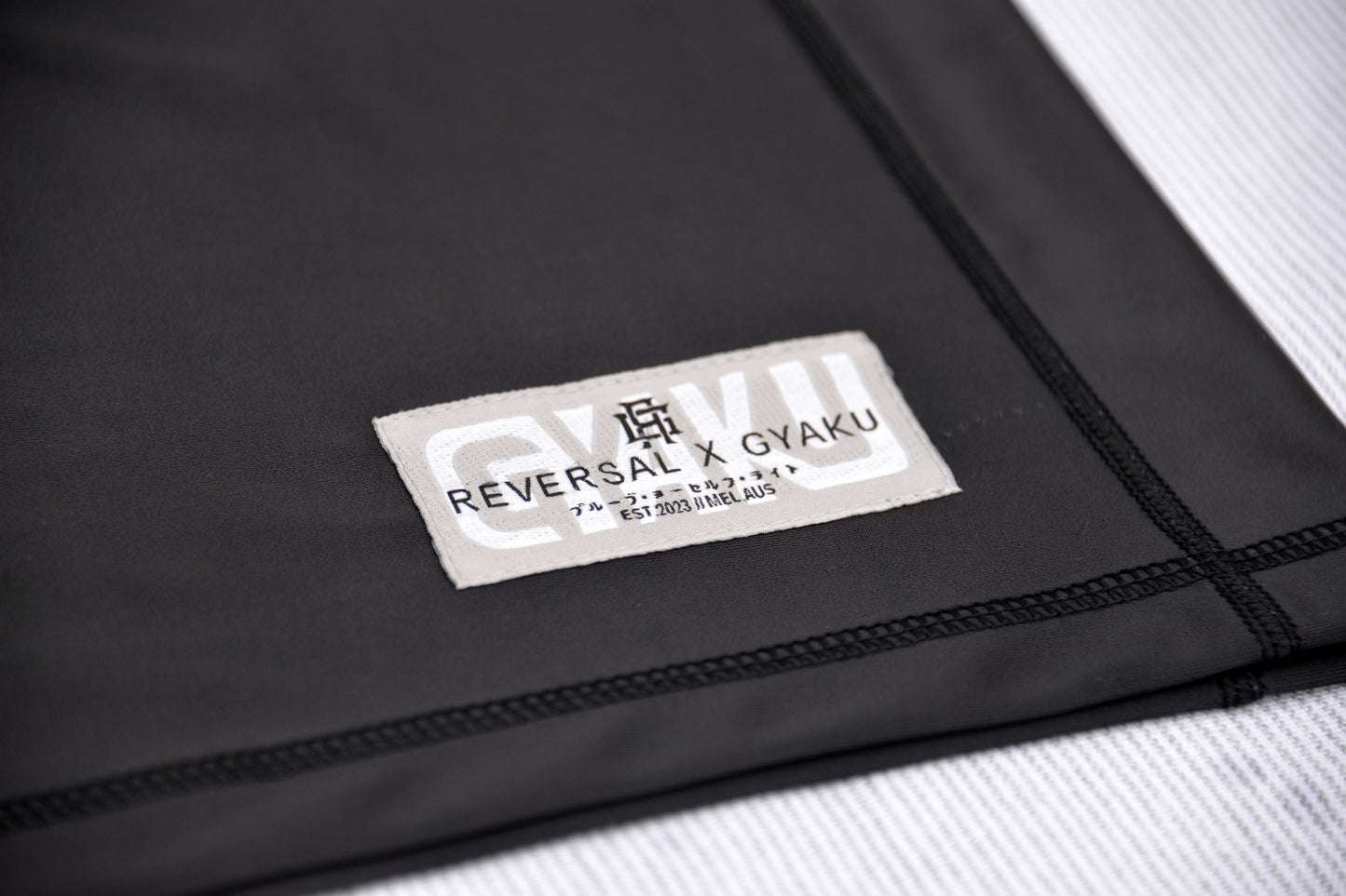 Men's STAPLE Rashguard - SILENT VOID
