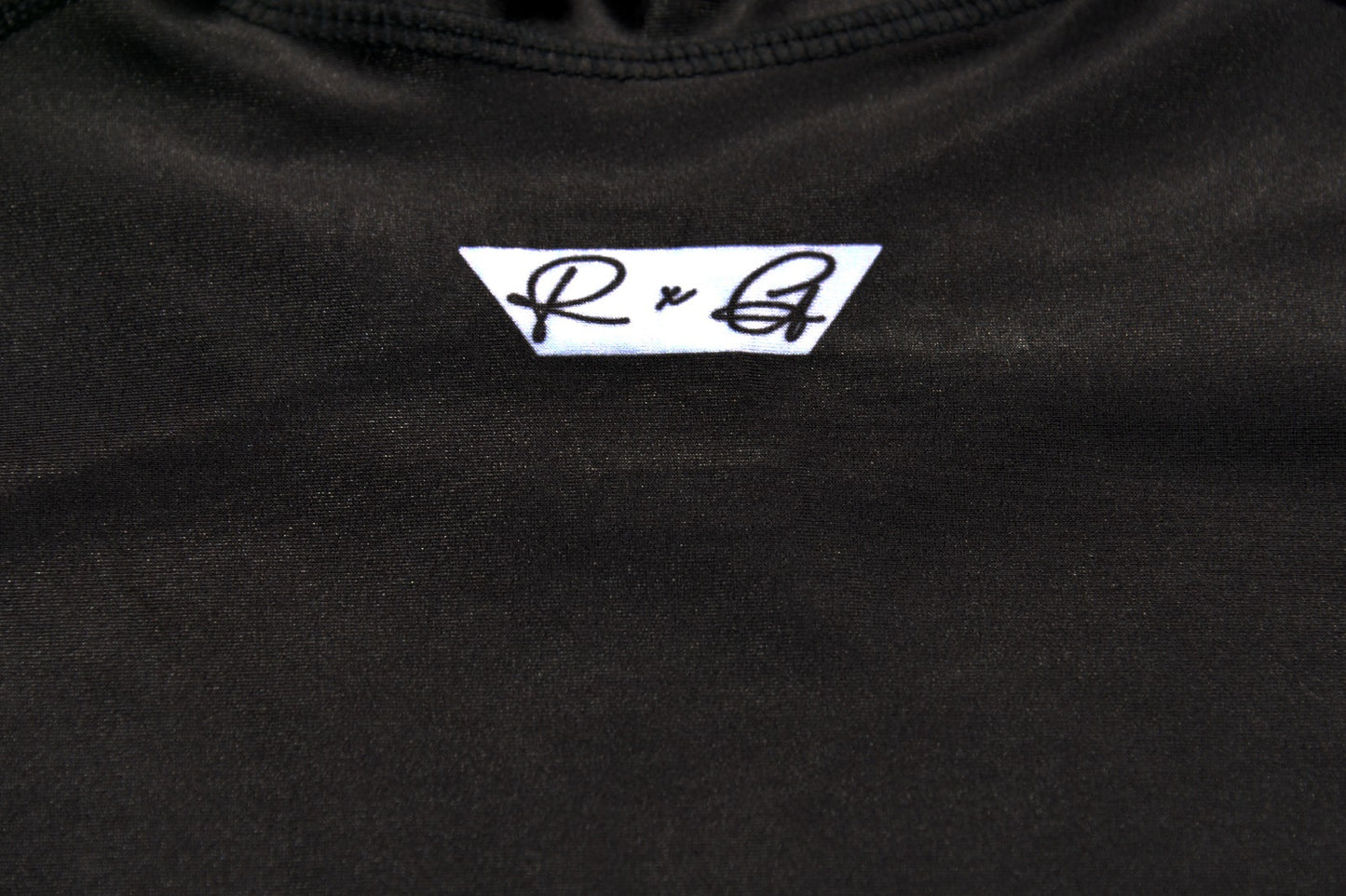 Women’s STAPLE Long Sleeve Rashguard - FEATURE